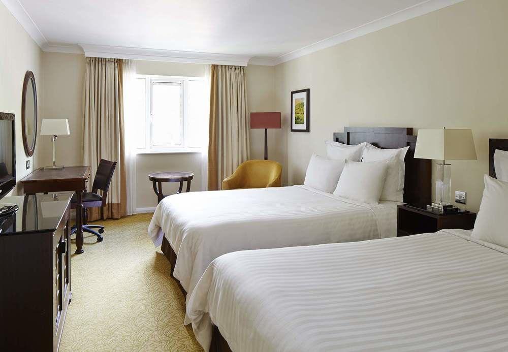 Delta Hotels By Marriott Preston Престън Екстериор снимка