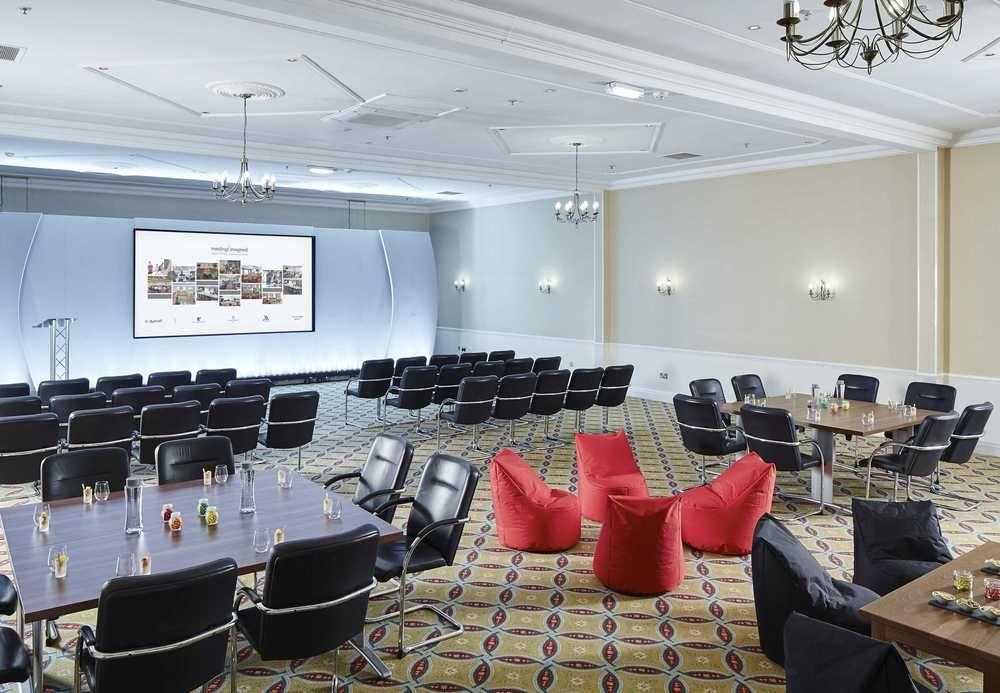 Delta Hotels By Marriott Preston Престън Екстериор снимка