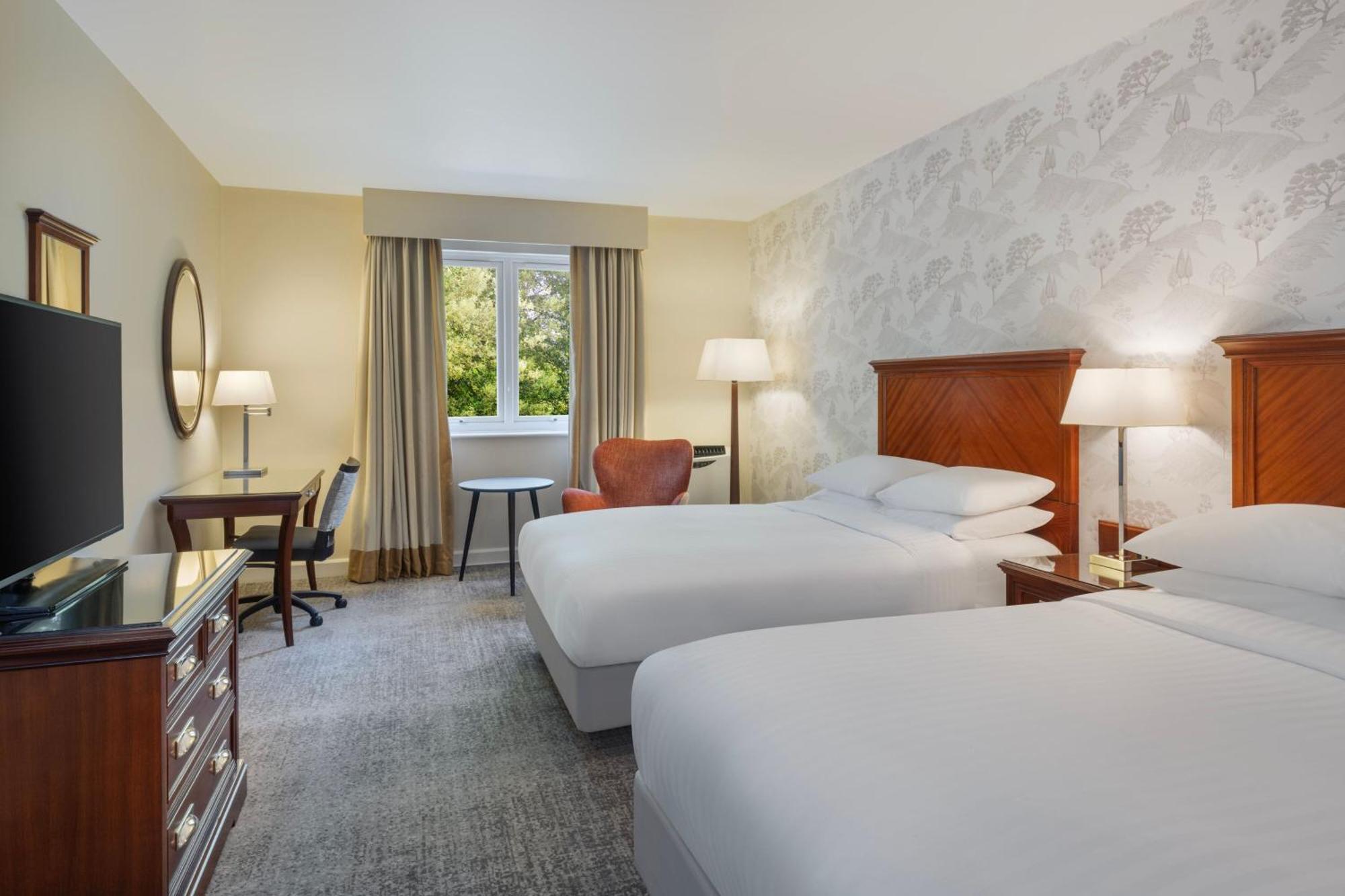 Delta Hotels By Marriott Preston Престън Екстериор снимка