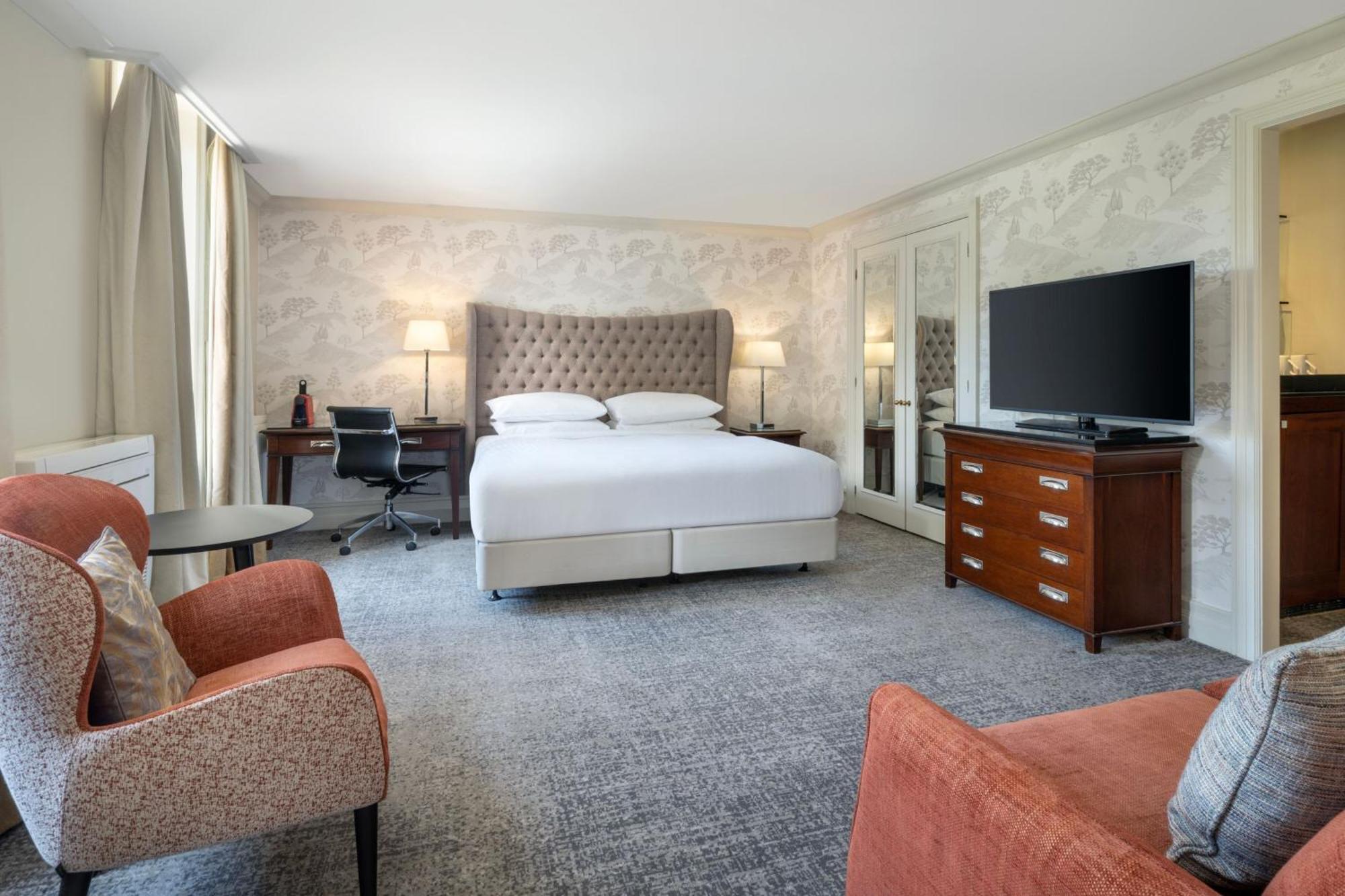 Delta Hotels By Marriott Preston Престън Екстериор снимка