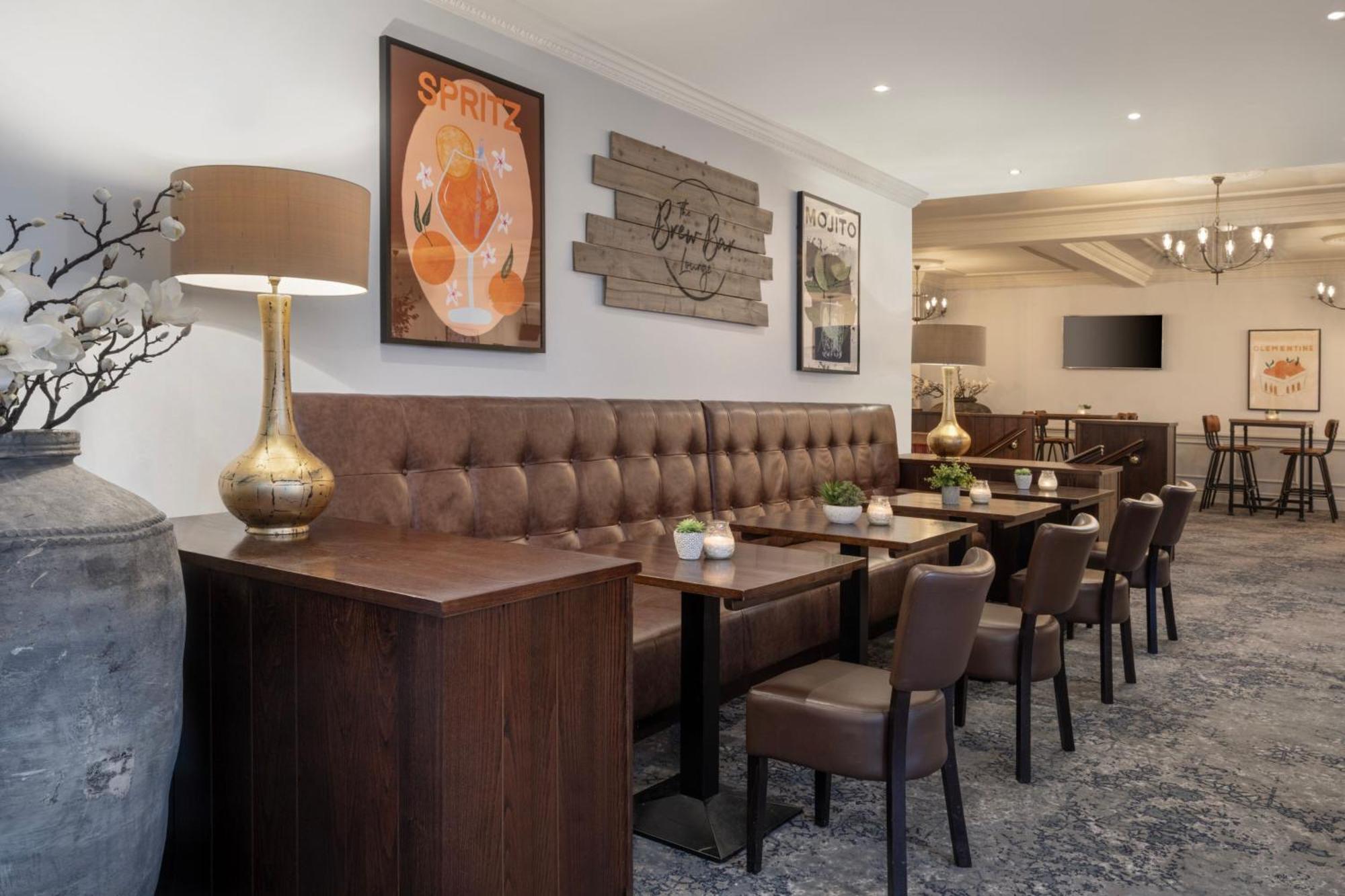 Delta Hotels By Marriott Preston Престън Екстериор снимка